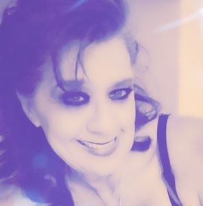 Meet your Posher, Shelli